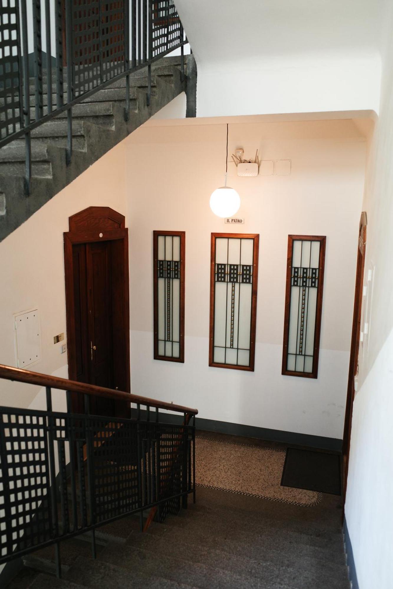 Apartment Dusni Superior Praha Bagian luar foto
