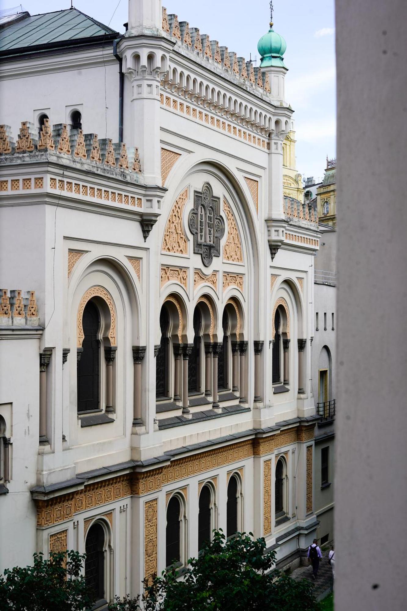 Apartment Dusni Superior Praha Bagian luar foto
